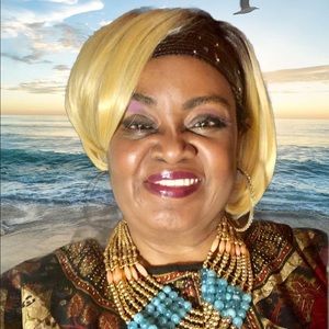 Meet your Posher, Sandra